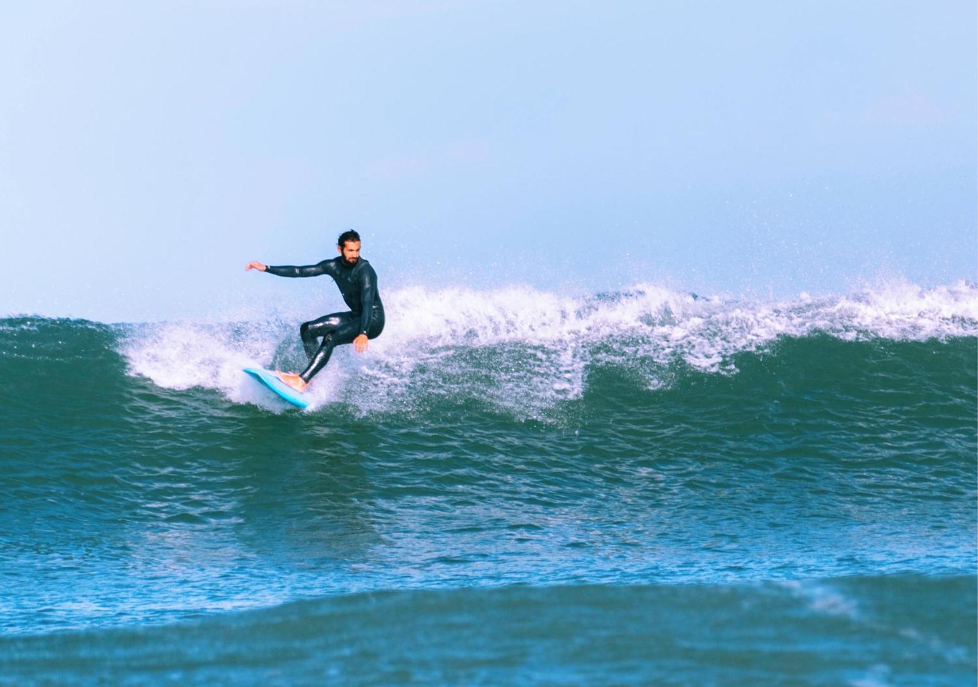 Cliff Surf House Vandrerhjem A dos Cunhados Eksteriør bilde